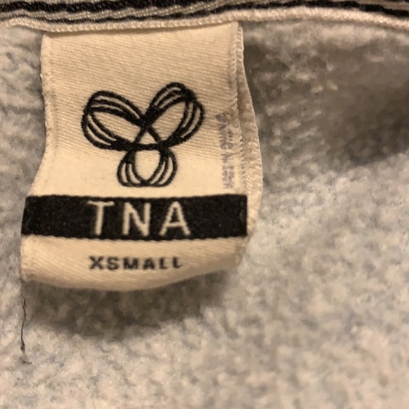 Cozy multicoloured TNA zip-up hoodie! - Picture 9 of 10
